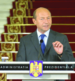 Băsescu: "Retroactivitatea Ordonanţei 50 este o falsă problemă"