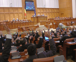 Senatorii resping cererea preşedintelui de reexaminare a Legii pensiilor