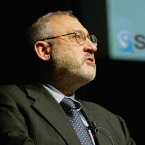 Joseph Stiglitz: "Planul Fed ar putea genera o bulă a activelor".