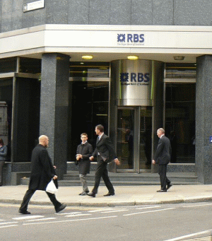 RBS îşi propune să atragă clienţi din rândul celor mai mari 1.000 de companii