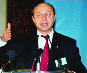 Traian Băsescu - politicianul care poate contribui cel mai mult la reducerea corupţiei