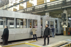 Imagine din Uzina de Reparaţii Ateliere Centrale (URAC) a RATB, care va fi modernizată pentru a produce tramvaiul Imperio.