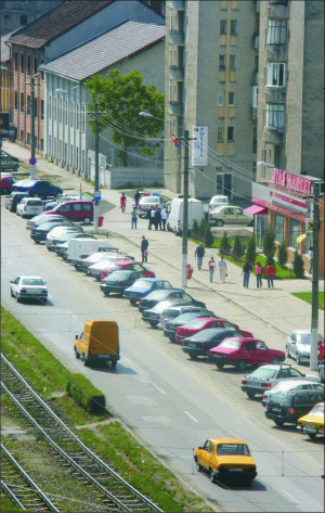 In municipiul Arad locurile de parcare lipsesc si din centrul si din cartiere.