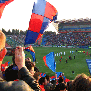 Gigi Becali (Steaua) a investit peste 85 milioane de euro, Arpad Paszkany (CFR Cluj) - 80 milioane de euro, iar George Copos (Rapid) - circa 65 milioane de euro.