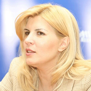 Elena Udrea: Reabilitările termice ar putea fi făcute prin POR