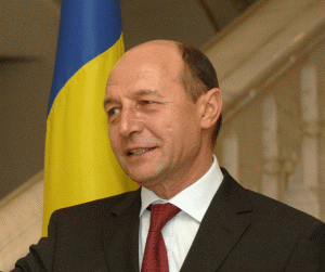 Traian Băsescu nu renunţă la reorganizarea administrativă