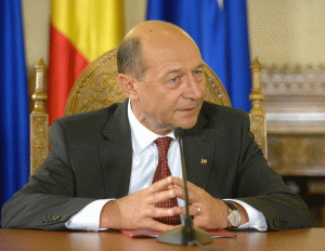 Traian Băsescu: Orice companie care vrea să se extindă în Republica Moldova va fi susţinută de Guvern 