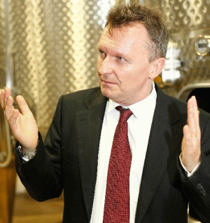 Domnul Walter Friedl, administrator şi partener "Lacerta Winery" din Finţeşti-Buzău