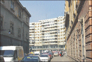 Centrele comerciale noi impulsionează piaţa de apartamente vechi din Timişoara