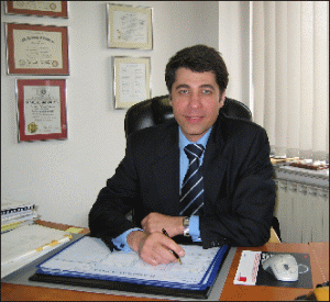 Domnul Michael M. Stanciu, preşedintele "Search Corporation".