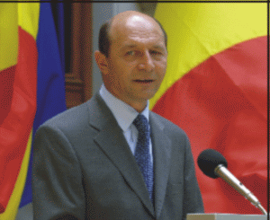 Traian Băsescu promite referendum pentru introducerea votului uninominal