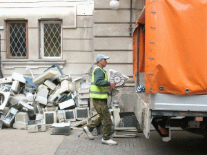 Campania de colectare a deşeurilor EEE continuă în Sectorul 1