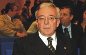 Mugur Isărescu