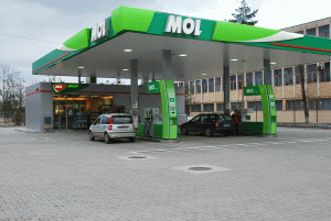 MOL a avut în România în primul trimestru o creştere cu 5% a volumului vânzărilor de carburanţi