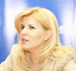  Elena Udrea a fost ministru al Dezvoltării Regionale în perioada decembrie 2009- februarie 2012.