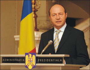 Băsescu avertizează că declanşează referendumul dacă nu primeşte legea uninominalului până pe 22 octombrie