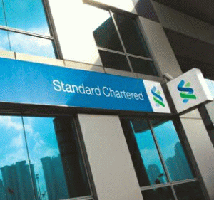 Operaţiunile "Standard Chartered" din New York aveau active de 40,8 miliarde dolari la finele lunii martie 2012, comparativ cu 624 miliarde dolari la sfârşitul lunii iunie.