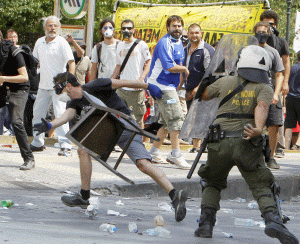 Proteste violente în Grecia