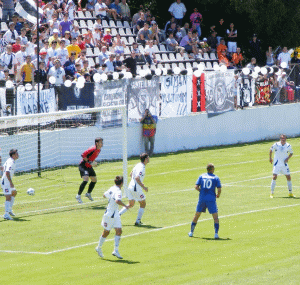 Adversarul de astăzi al tricolorilor predă lecţii de ieşit din criză