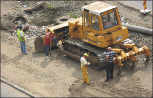 Pe lângă extinderea reţelei de canalizare , vor fi asfaltate 58 de străzi în Gai, 73 în Bujac şi 22 în Sânnicolau Mic.