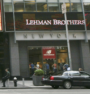 "Lehman" - banca lovită, în 2008, de cel mai sever faliment din istoria SUA, vinde active ca să-şi achite datoriile faţă de creditori, după ce, în luna martie, a ieşit de sub protecţia Legii falimentului.