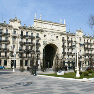 "Banco Santander" preia integral "Banesto"