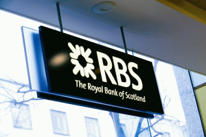 RBS - între divizare şi distribuire de acţiuni către populaţie