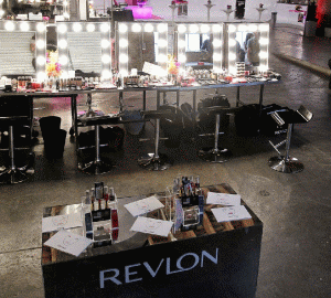 Compania "Revlon", amendată pentru că şi-a înşelat investitorii