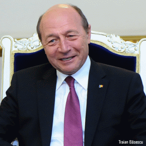 Traian Băsescu a decorat patru personalităţi israeliene