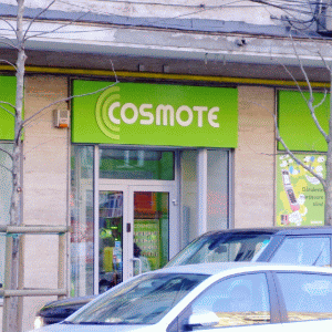 Venituri uşor mai mici pentru Romtelecom şi Cosmote România