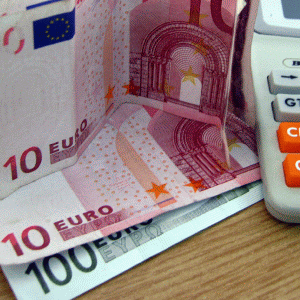 Irlanda - primul stat din zona euro care a ieşit din programul de bailout