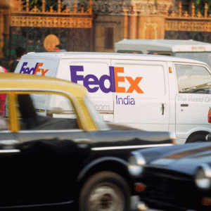 Profitul "FedEx" dezamăgeşte