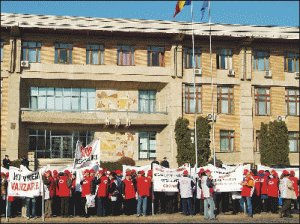 Sindicatele speră ca prin "Antibiotice" să "vindece" AVAS de privatizările cu junghiuri...