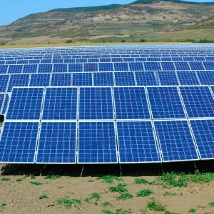 ANRE a mai acreditat patru proiecte fotovoltaice şi o centrală pe biogaz