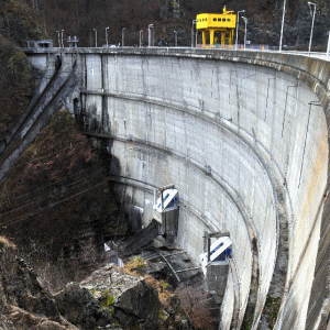 Hidrocentrala Tarniţa, luată la puricat de ministrul Energiei