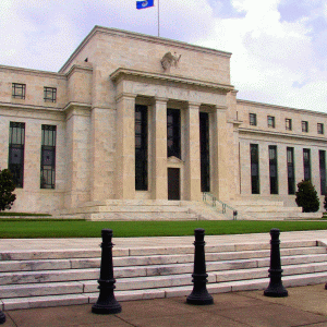 Federal Reserve vede un risc în aprecierea dolarului