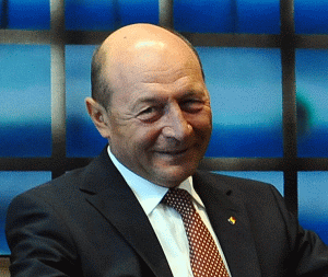 Traian Băsescu nu mai cere cetăţenia Republicii Moldova