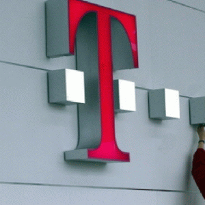 Telekom România a luat-o la vale