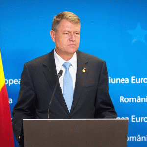 Iohannis înghite cu noduri Codul Fiscal