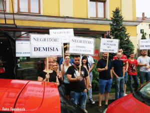 Mişu Negriţoiu, întâmpinat cu proteste la Cluj