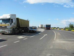 O nouă licitaţie pentru autostrada Comarnic - Braşov