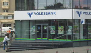 BT: Peste 14.000 clienţi Volksbank au acceptat oferta de conversie a creditelor CHF în lei sau euro