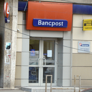 Bancpost is asking a borrower to pay an additional 13,000 lei upon conversion of the loan