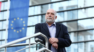 Wieser: Greece will receive 3 billion Euros after passes the reforms in the banking sector