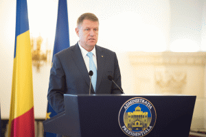 Iohannis: "Creşterile salariale nu vor ţine medicii în România"