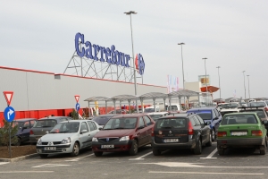 Carrefour anunţă proiectul de achiziţie a reţelei de 86 de supermarketuri Billa în România