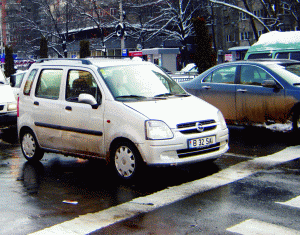 "Livrările de autovehicule pe piaţa locală au crescut cu 20% în 2015"