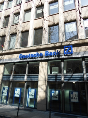 Acţiunile Deutsche Bank au crescut cu 5,8%