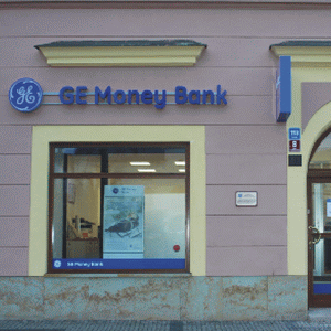 "GE Money Bank" se pregăteşte de listare la Bursa din Praga