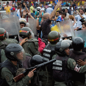 Falimentul Venezuelei, aşteptat în câteva luni